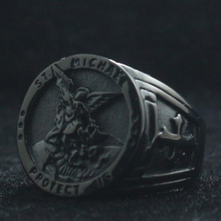 Bague motif Croix Saint Michel "Protect Us" en acier inoxydable 316L