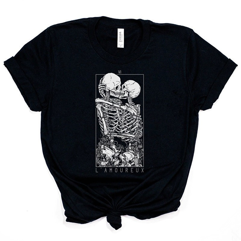 Tshirt squelettes amoureux qui s'embrassent noir