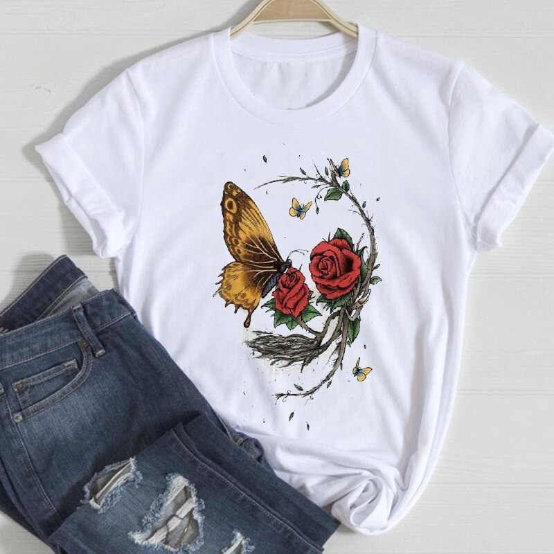 T-Shirt pour femme motif tête de mort et papillon multicolore -