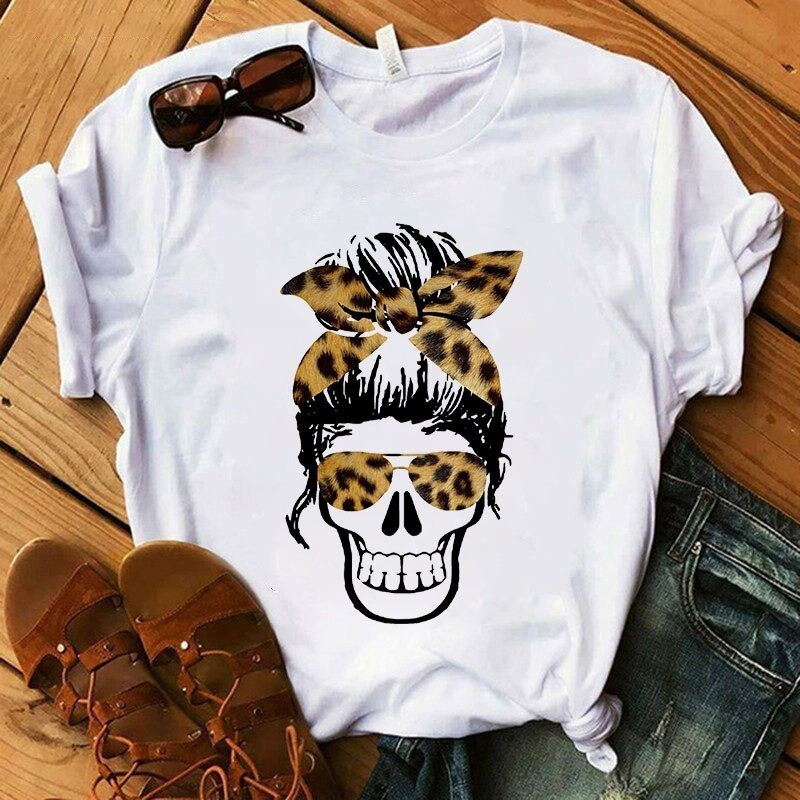 T-shirt tête de mort avec bandana pour femme - 7 modèles et 2 couleurs