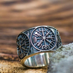 Magnifique bague boussole Viking vintage