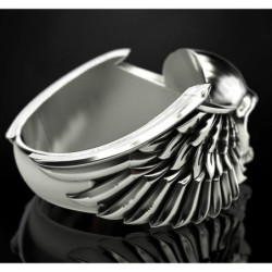 bague homme bague acier inoxydable tête de mort avec ailes volantes vue coté 1