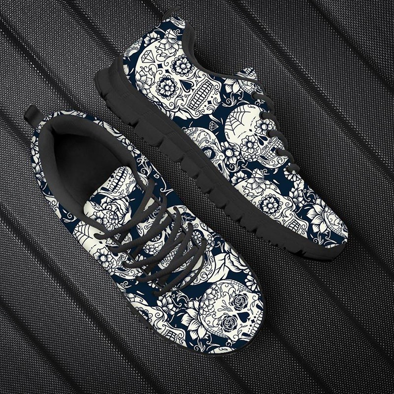Chaussure tête de mort baskets à lacets Santa Muerte unisexe !
