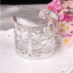 Grand Bracelet Tête de Mort Acier pour Femme