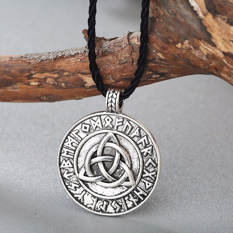Collier pendentif amulette Viking - modèle 2