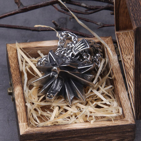 Collier symbole de l'école du Loup en acier inoxydable vue complète
