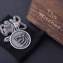 Collier tête de loup de magicien - modèle 3