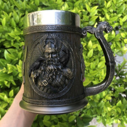 Chope à bière viking en résine et en acier inoxydable - modèle 8