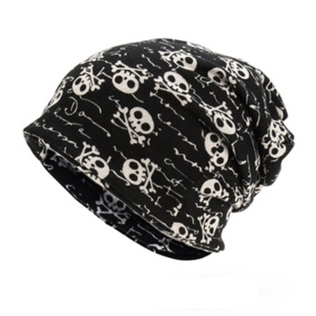 Bonnet avec de multiples crânes imprimés - modèle 2