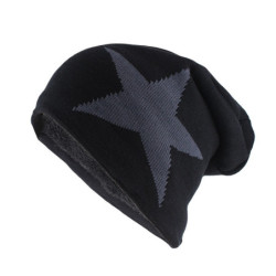 Bonnet éttoile de la Mort ou étoile du Succès !