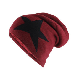 Bonnet éttoile de la Mort ou étoile du Succès !
