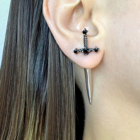 Boucles d'oreilles en épée avec brillant