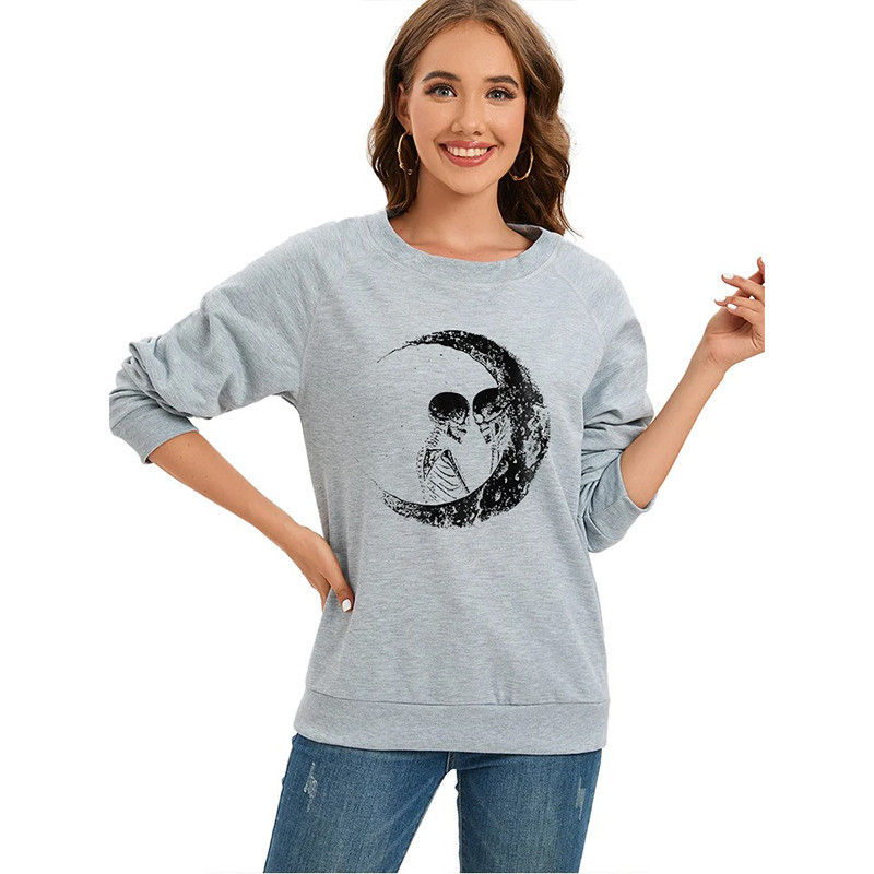 Magnifique Sweatshirt squelettes Pierrot la lune!