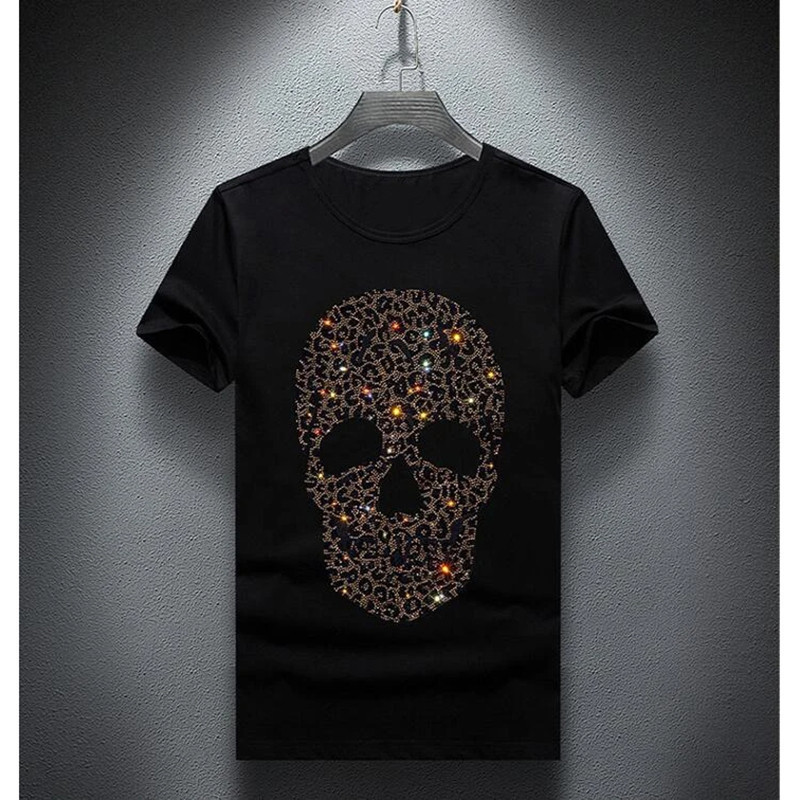 Magnifique T-shirt tête de mort chic and rock très punk chic!