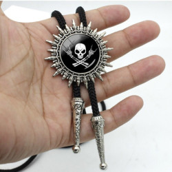 Magnifique Cravate Bolo tête de mort  punk rock