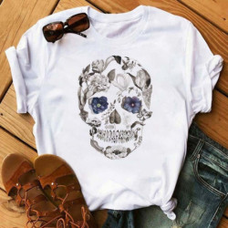 Tshirt crâne tête de mort pour femme - nombreux modèles au choix!