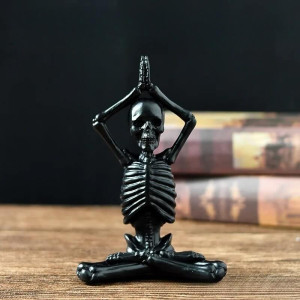 Figurine Tête de Mort Yoga et Méditation Modèle 3