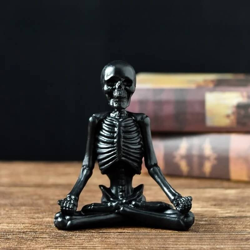 Figurine Tête de Mort Yoga et Méditation Modèle 4