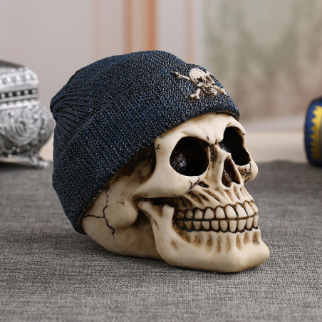 Tête de Mort Résine Marin Pirate avec Bonnet en Tricot Bleu