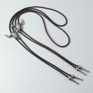 Bolo Tie Cravate Tête de Mort Taureau Longhorn noir