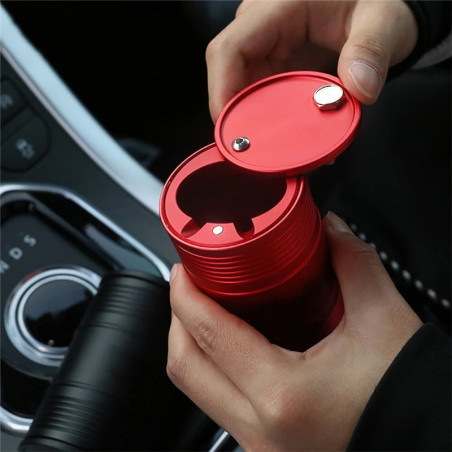 Cendrier Tête de Mort Skull Pirates Design Baril - Parfait pour la voiture ! rouge