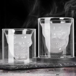 Lot de 4 à 30 tasses transparentes avec tête de mort - 25ML