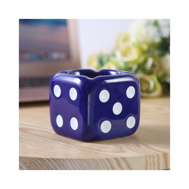 Cendrier en Forme de dés en céramique Bleu