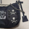 Détails broderie du Sac à Main Tête de Mort Punk Rock