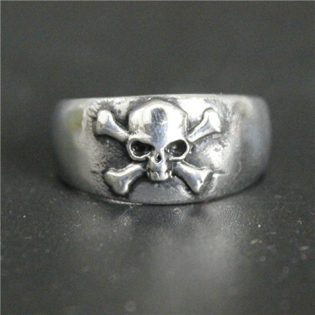 Détails avant de la Bague Tete de Mort Skull Pirate Jolly Rogers