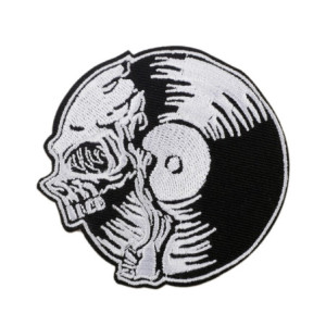 Patch Brodé Tête de Mort Skull Vinyl