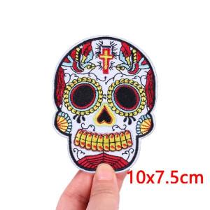 les dimensions Patch Brodé Tête de Mort Crâne Méxicain Coloré - 10cm x 7.5cm