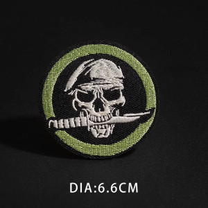 les dimensions Patch Brodé Tête de Mort Militaire - 6.6cm