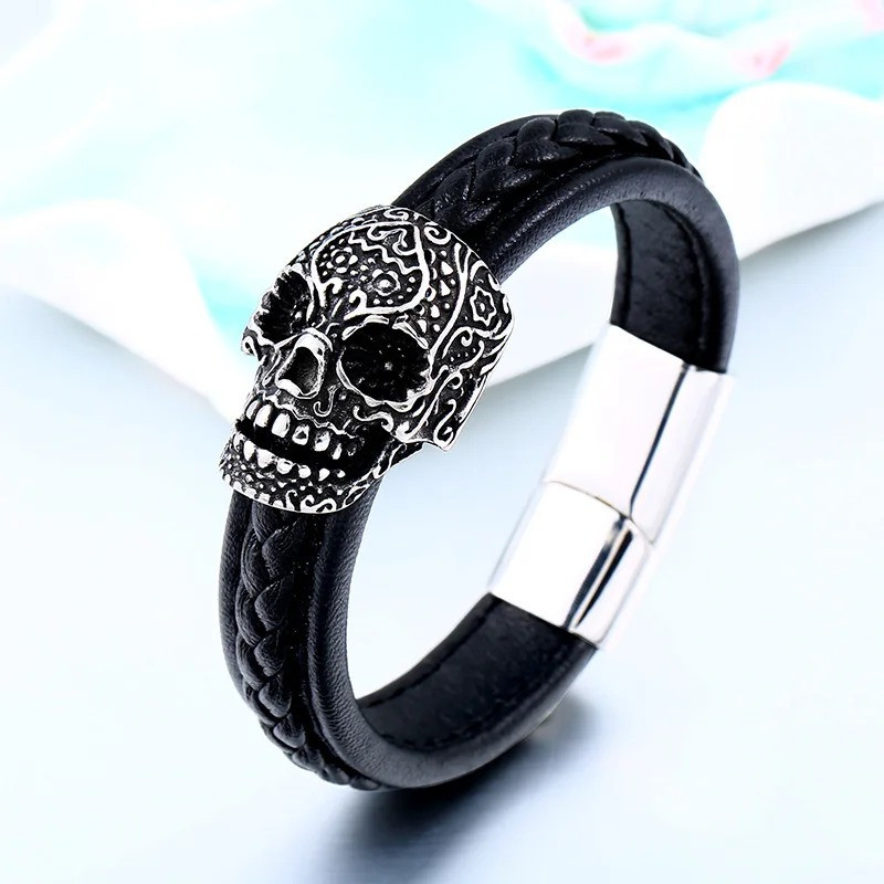 Vue détaillée du Bracelet Tête de Mort Grand Skull Sculpté