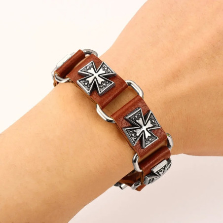 Bracelet Croix de Fer en Cuir - 2 couleurs au choix ! Marron
