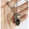 Collier Tête de Mort Crâne Brisé demi-crâne en metal