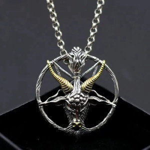 Magnifique Collier Pendentif Gothique Pentagramme Bouc de Mendès