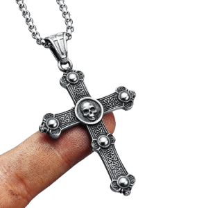 Collier Pendentif Tête de Mort Crâne Croix