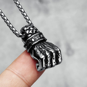 Collier Poing Biker "Never Surrender" – Acier Inoxydable | 4 Couleurs