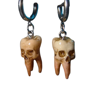 Boucles d'Oreilles Gothique Dents de Crânes en Résine - Fait main !