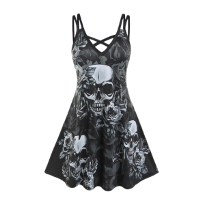 Robe Tête de Mort Gothique Crânes Furieux et Roses Noires