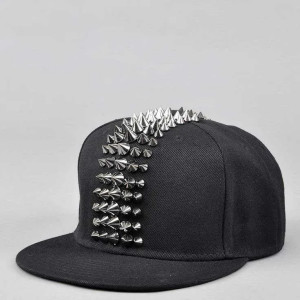 Casquette Crête Punk Cloutée - couleurs argent