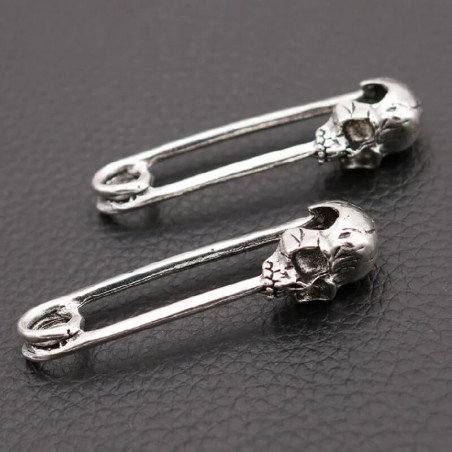 Paire d'épingles tête de mort motard - couleur argent