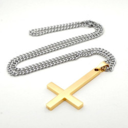 Croix anti christ en acier inoxydable avec collier metal