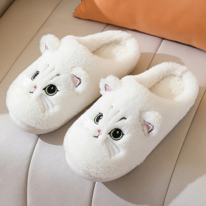 Pantouffles Gothique Chic Petit Chat Sorcier en peluche couleur blanc