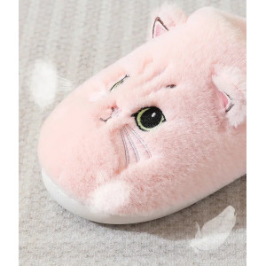 vue avant des Pantouffles Gothique Chic Petit Chat Sorcier en peluche couleur rose