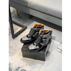 Sneakers Tête de Mort motf Skull Pirates Homme couleur gris et noir