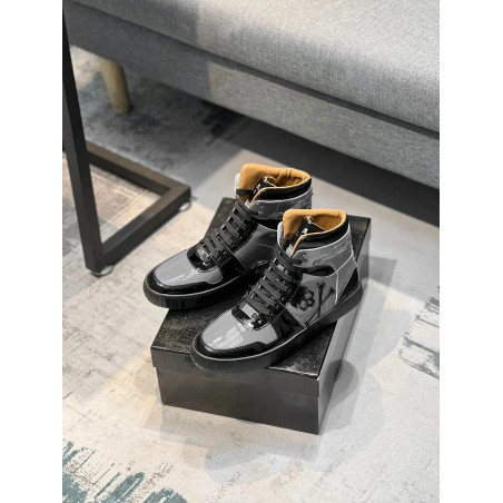 Sneakers Tête de Mort motf Skull Pirates Homme couleur gris et noir