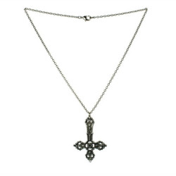 Collier gothique croix anti christ détails