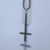 Pendentif croix anti christ simple