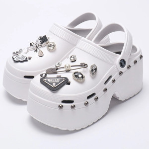 magnifique Sabots d'extérieur Gothiques Chic à plateforme pour femme couleur blanc